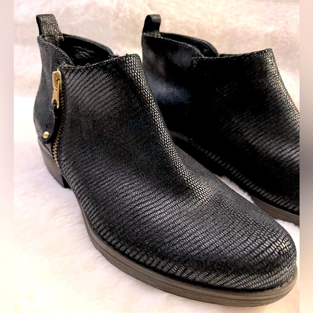 Eric Micheal Stunning Leather Booties - New
